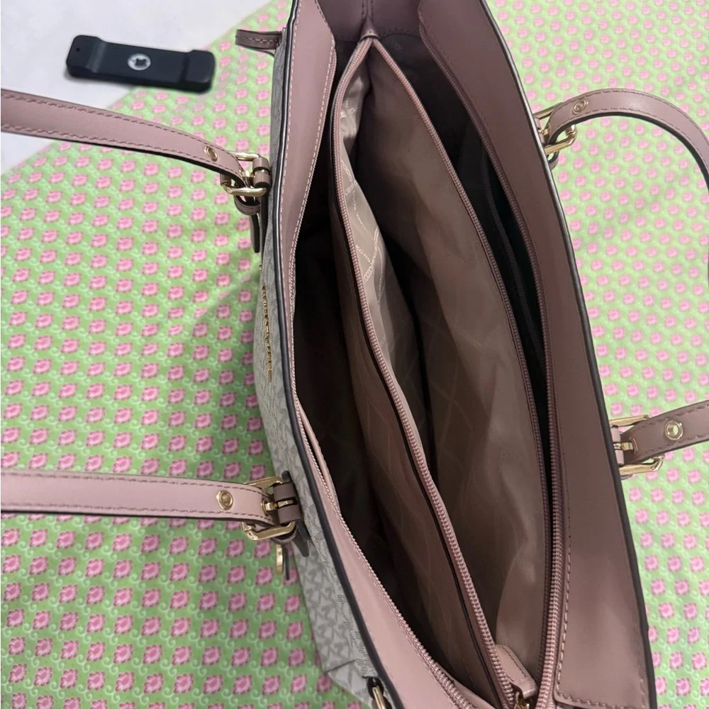 Michael Kors MK Logo Tote in Beige and Dusty Pink - Picture 3 of 3
